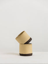 Görseli Galeri görüntüleyiciye yükleyin, Wine Cup - Siyah&amp;Bej
